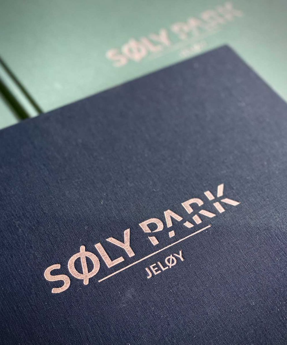 Søly-Park-logo-og-prospekt2-OKTAV-Reklamebyrå